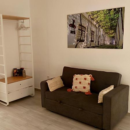Apartamentos Turisticos A.Parra Jerez de la Frontera Exterior photo