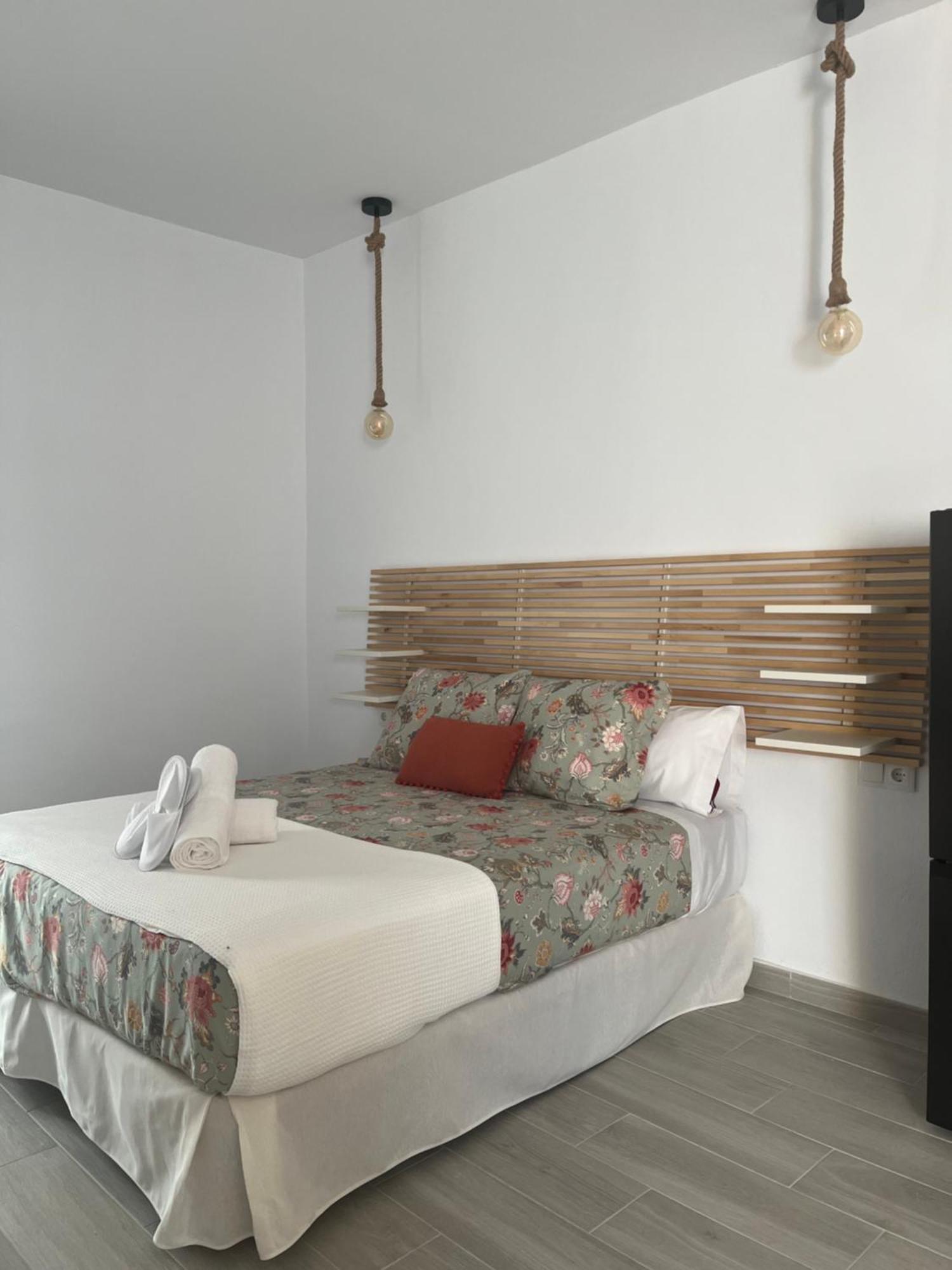Apartamentos Turisticos A.Parra Jerez de la Frontera Exterior photo