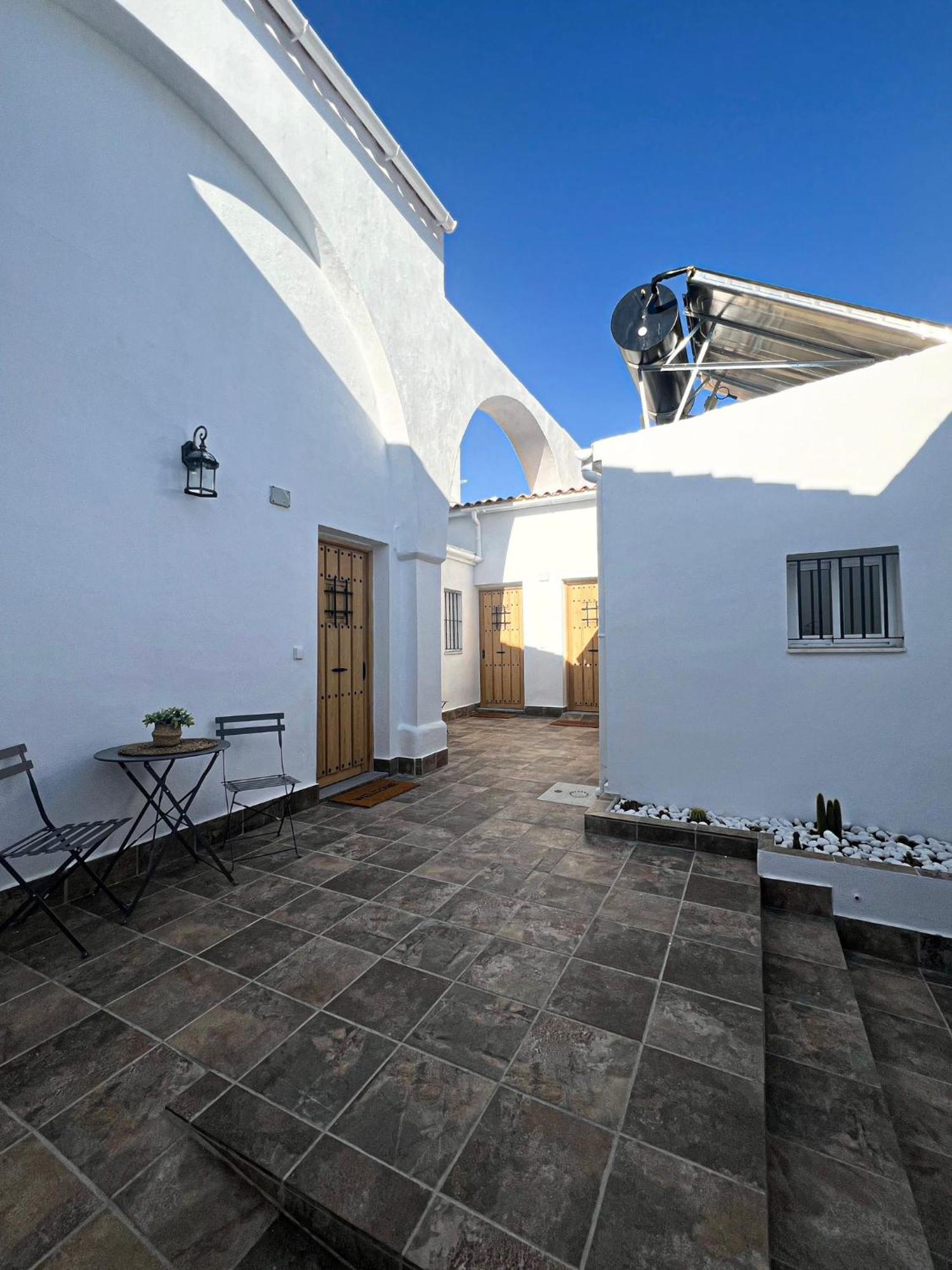 Apartamentos Turisticos A.Parra Jerez de la Frontera Exterior photo